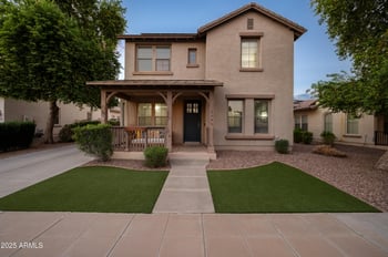 15402 Old Oak Ln, Surprise, AZ 85379