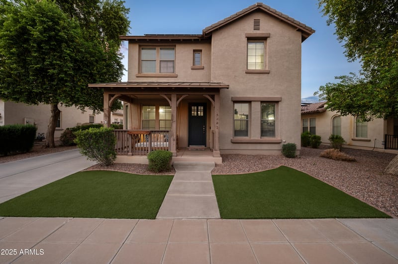 15402 Old Oak Ln, Surprise, AZ 85379