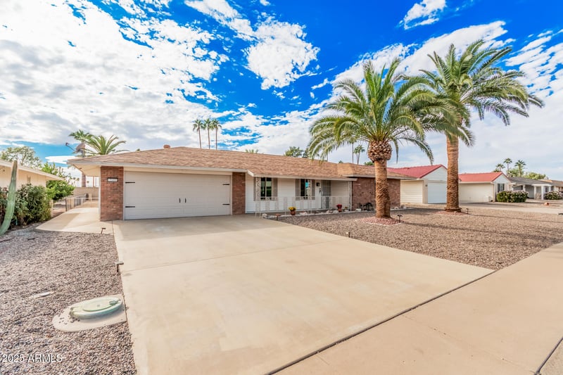 15406 Bowling Green Dr, Sun City, AZ 85351