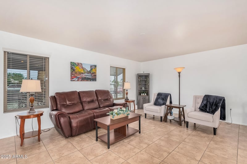 15406 Bowling Green Dr, Sun City, AZ 85351
