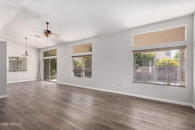 1541 Colonial Dr, Chandler, AZ 85249