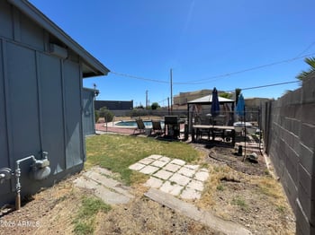 1541 Danbury Rd, Phoenix, AZ 85023