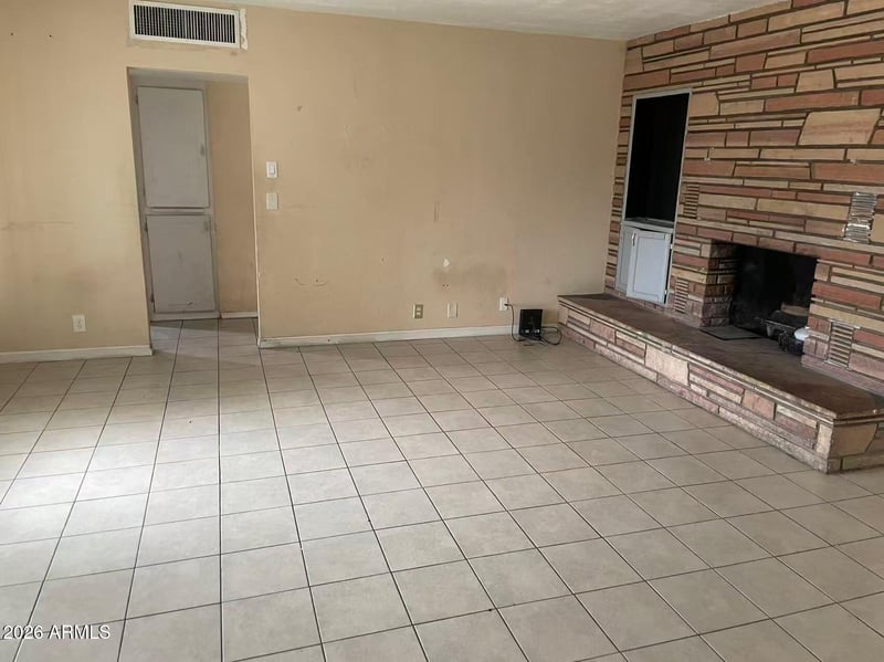 1541 Pepper Pl, Mesa, AZ 85201