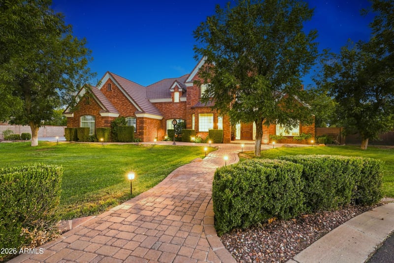 15415 E Pickett Ct, Gilbert, AZ 85298