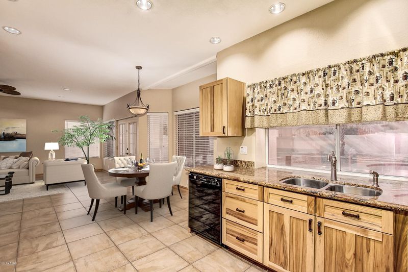 15416 S 15th Ave, Phoenix, AZ 85045