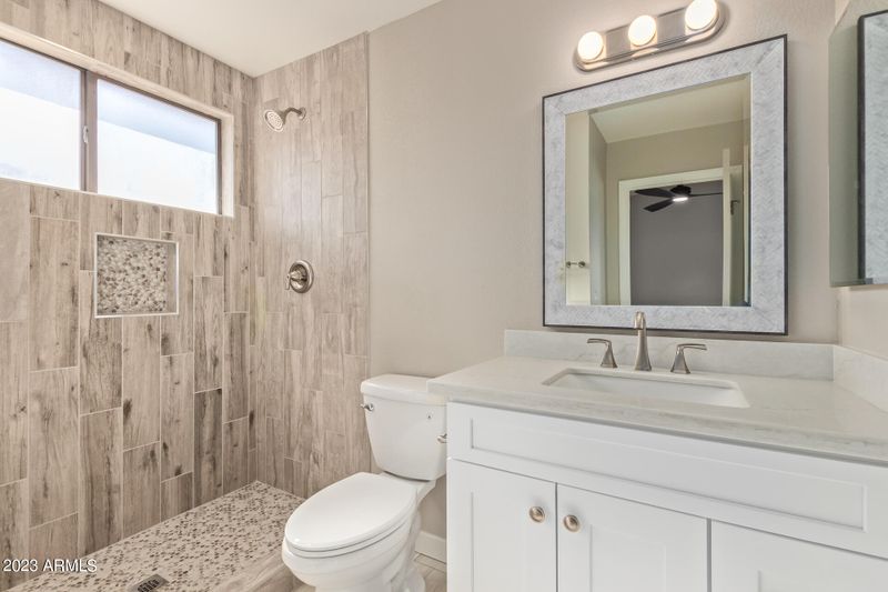 15417 S 38th St, Phoenix, AZ 85044