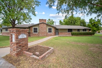 1542 W Loma Ln, Phoenix, AZ 85021