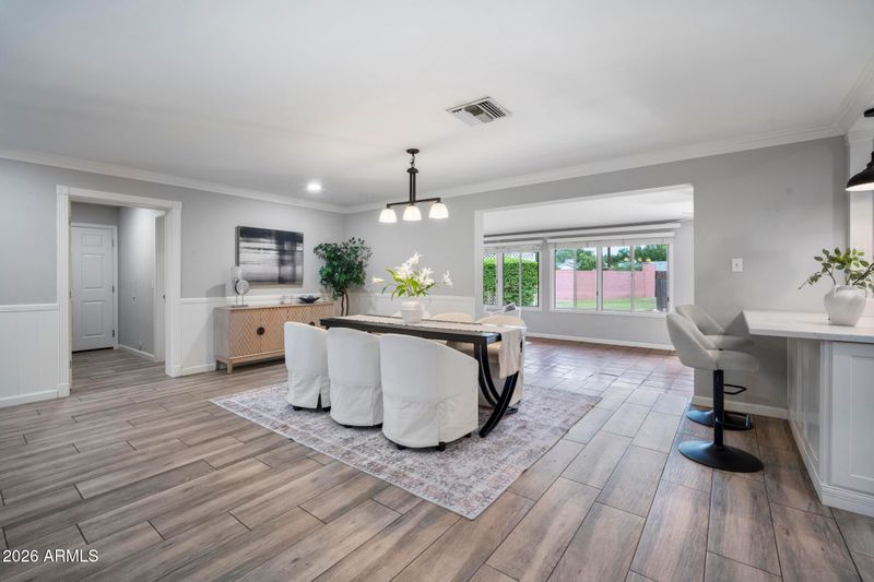 1542 W Loma Ln, Phoenix, AZ 85021