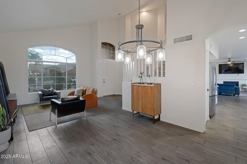 15421 16th Dr, Phoenix, AZ 85045