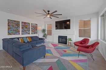 15421 16th Dr, Phoenix, AZ 85045
