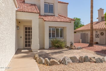 15421 38th Pl, Phoenix, AZ 85044