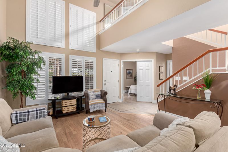 15421 N Central Ave, Phoenix, AZ 85022