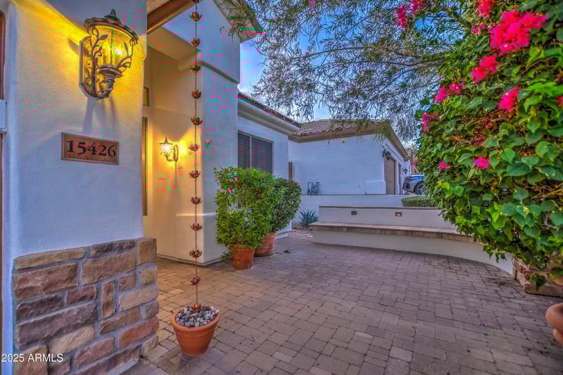 15426 4th Ave, Phoenix, AZ 85045