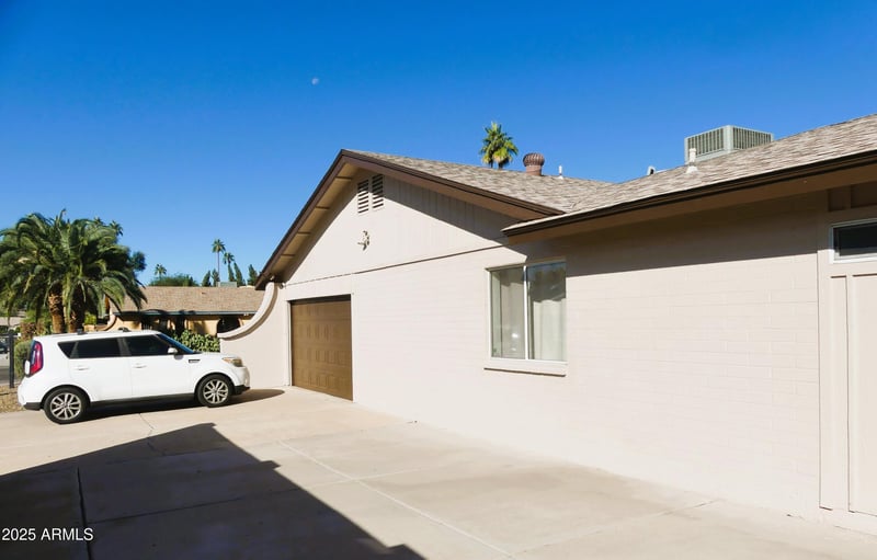 15427 2nd Ave, Phoenix, AZ 85023