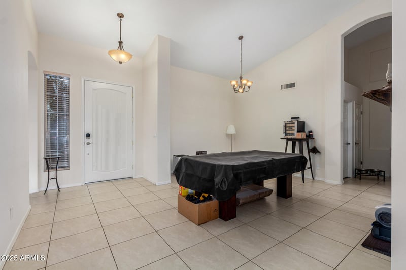 15427 6th Dr, Phoenix, AZ 85045