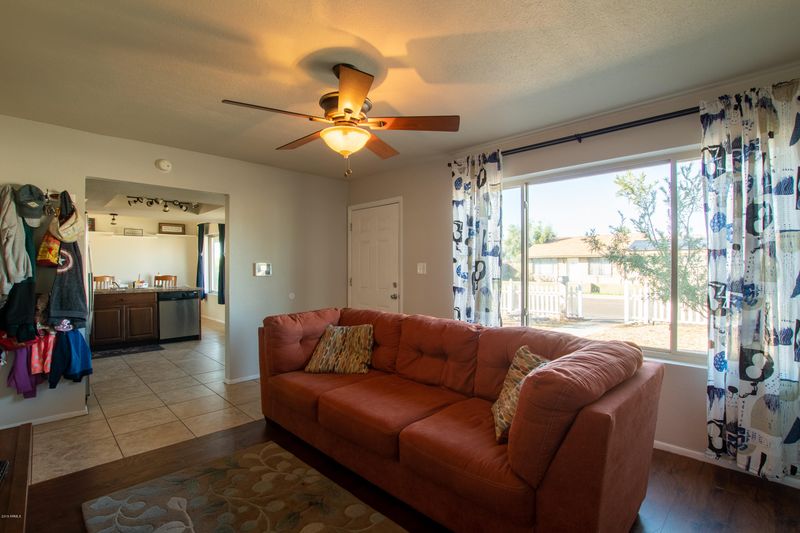 1543 W Charleston Ave, Phoenix, AZ 85023