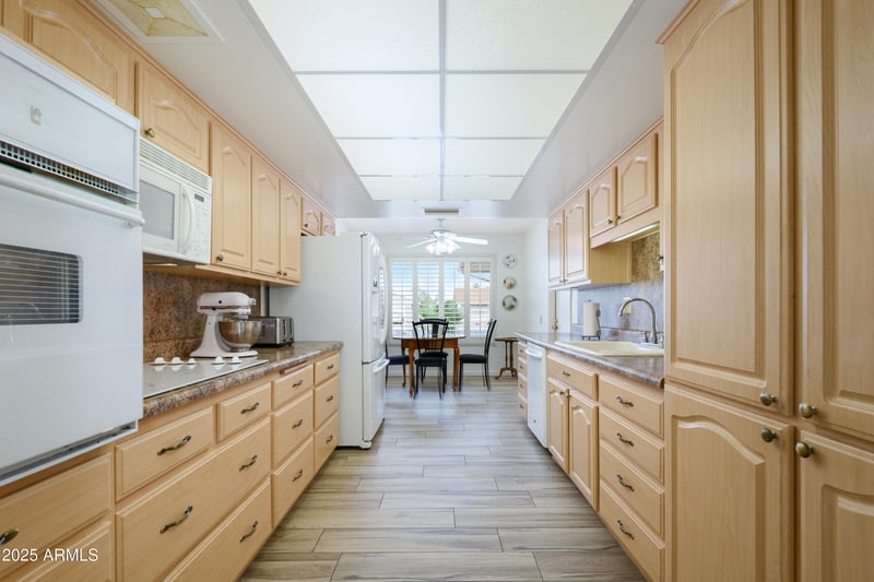 15430 Bowling Green Dr, Sun City, AZ 85351