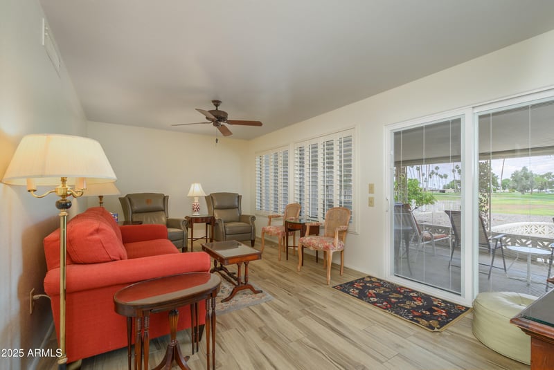 15430 Bowling Green Dr, Sun City, AZ 85351