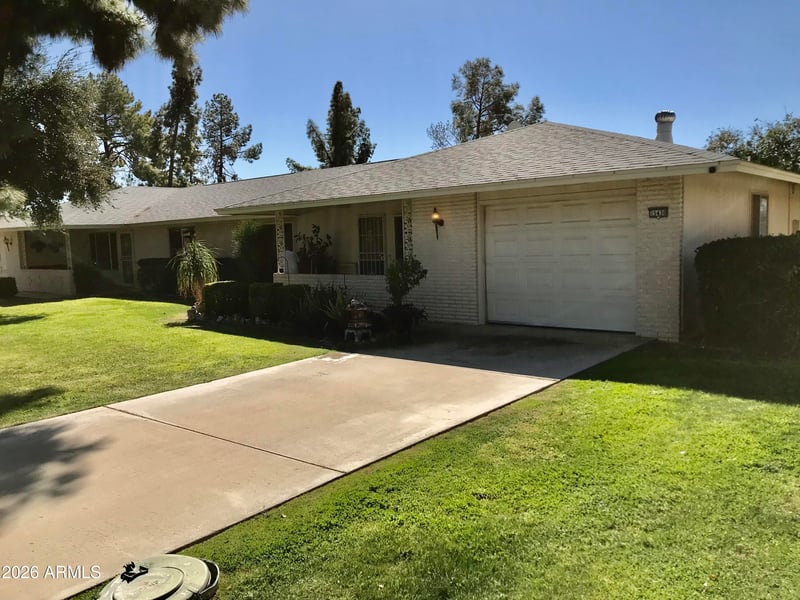 15430 Lakeforest Dr, Sun City, AZ 85351