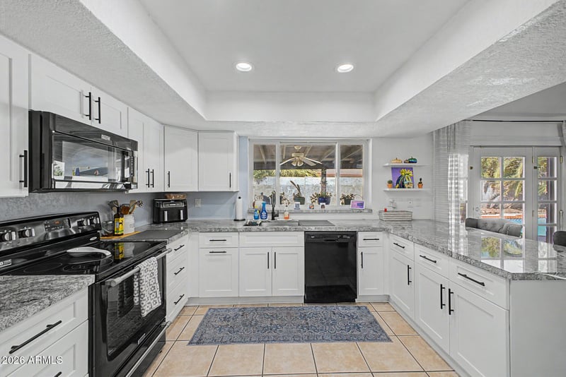 15437 30th Ave, Phoenix, AZ 85053