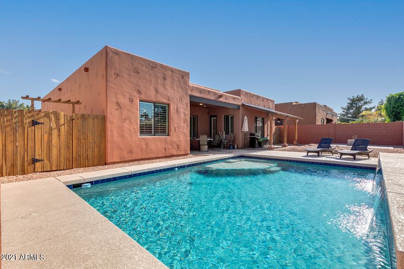 1544 E Kings Ct, Gilbert, AZ 85234
