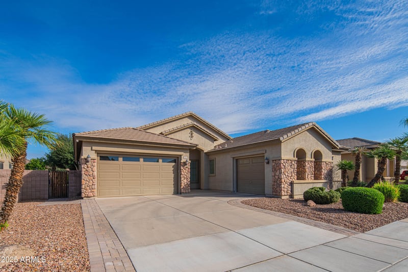 1544 Grand Canyon Dr, Chandler, AZ 85249