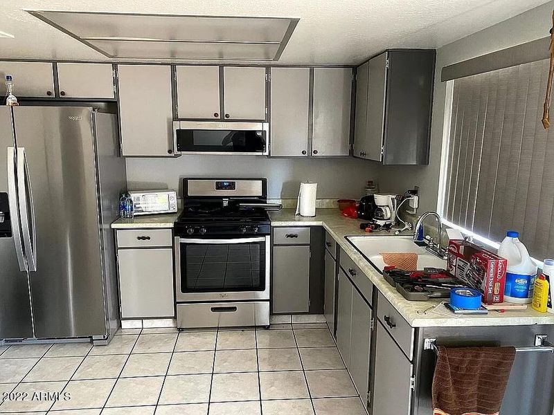 1544 W Grovers Ave, Phoenix, AZ 85023