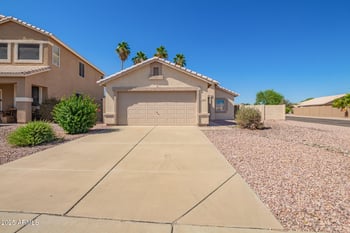 15440 Mauna Loa Ln, Surprise, AZ 85379