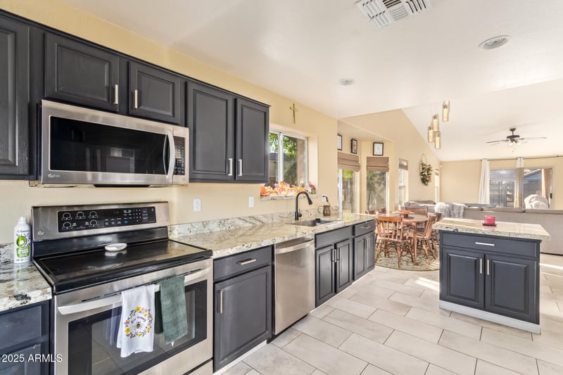 15450 Hope Dr, Surprise, AZ 85379