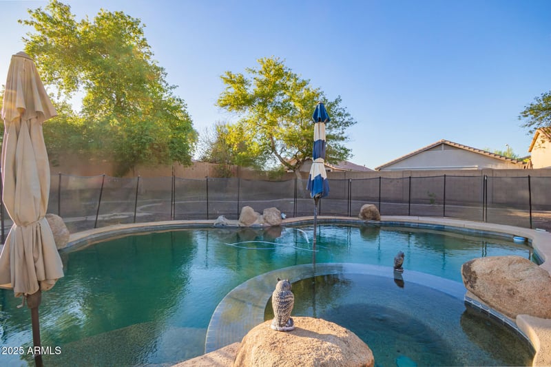 15450 Hope Dr, Surprise, AZ 85379
