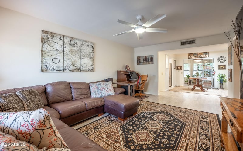 15458 Lakeforest Dr, Sun City, AZ 85351