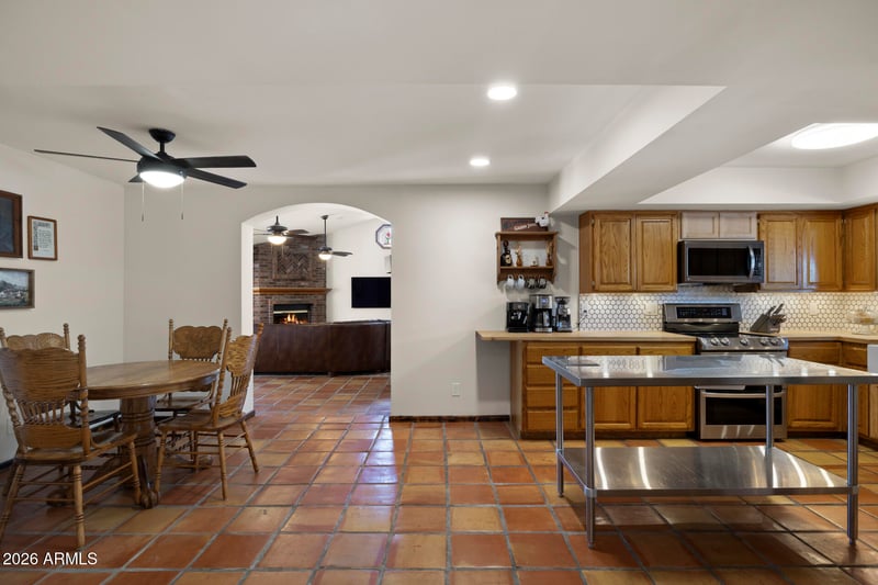 1546 E Flower Cir, Mesa, AZ 85204