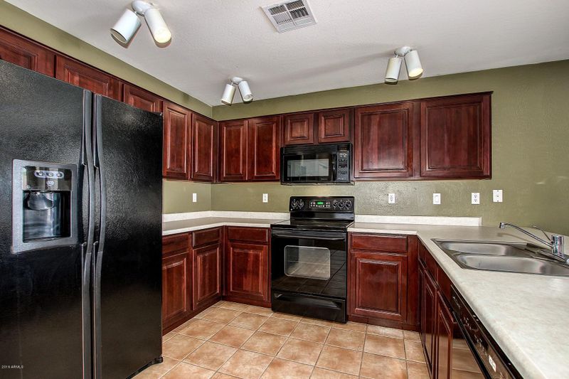 1546 S 226th Dr, Buckeye, AZ 85326