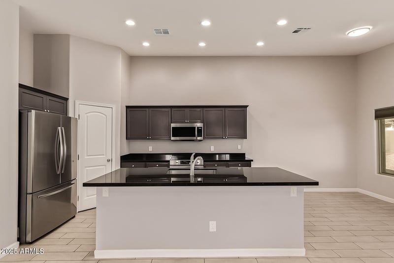 15461 47th Pl, Phoenix, AZ 85044