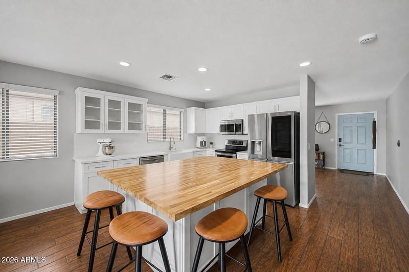 15465 Shangri La Rd, Surprise, AZ 85379