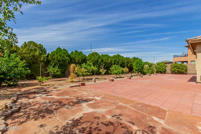 15471 Post Cir, Surprise, AZ 85374