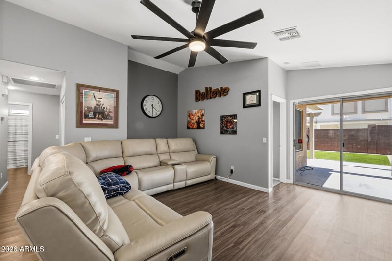 15475 Yucatan Dr, Surprise, AZ 85379