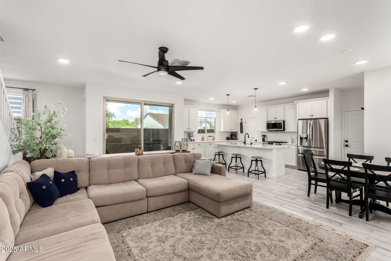 15476 180th Ln, Goodyear, AZ 85338