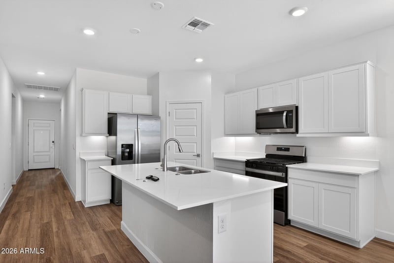 15476 Desert Hollow Dr, Surprise, AZ 85387