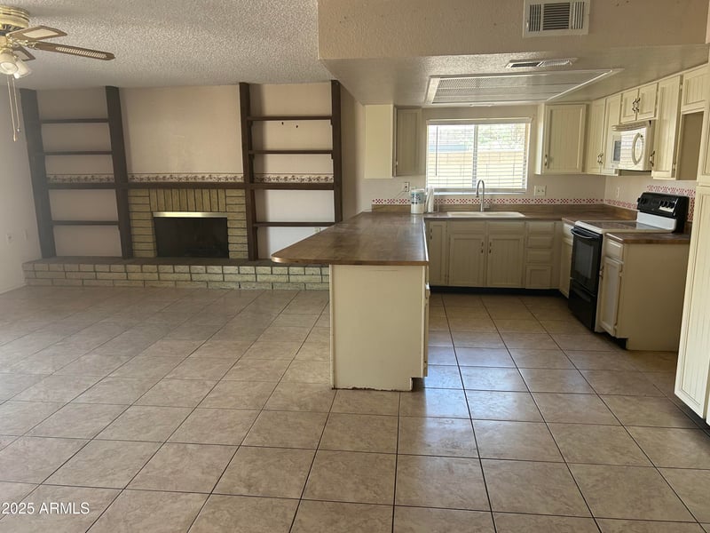 1548 Lindner Ave, Mesa, AZ 85202