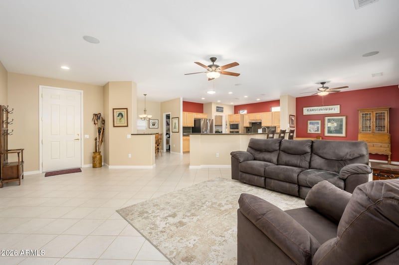 15497 W Moonlight Way, Surprise, AZ 85374