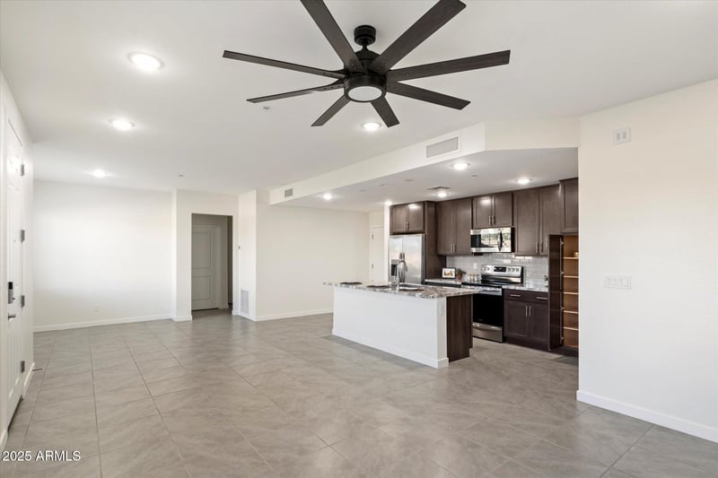 155 Lakeview Blvd #108, Chandler, AZ 85225