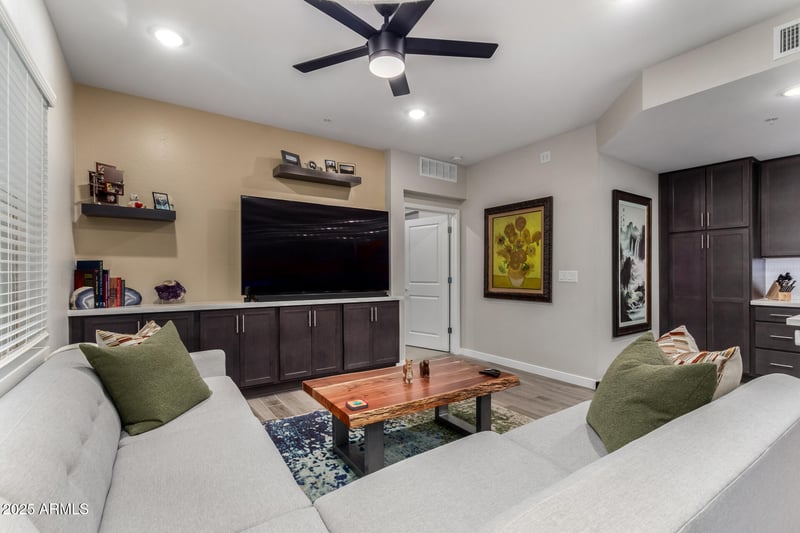 155 Lakeview Blvd #132, Chandler, AZ 85225