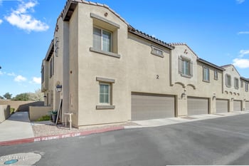 155 Lakeview Blvd #204, Chandler, AZ 85225