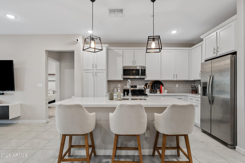 155 Lakeview Blvd #206, Chandler, AZ 85225