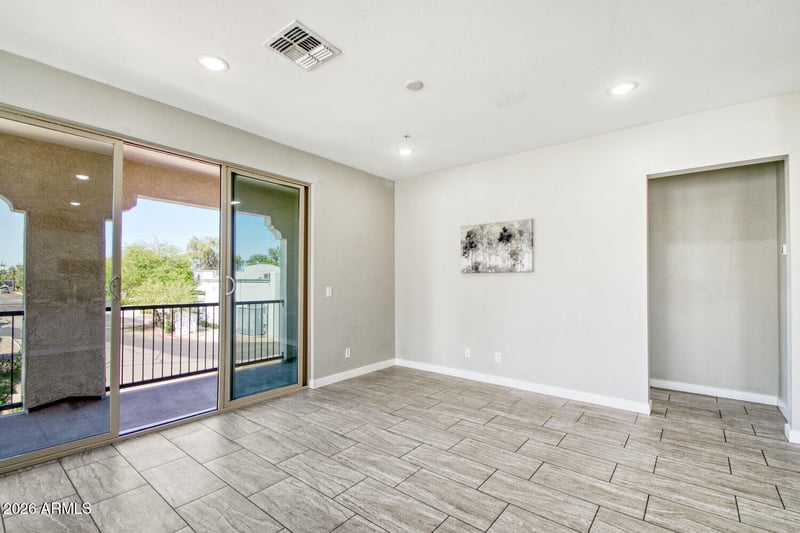 155 Lakeview Blvd #243, Chandler, AZ 85225