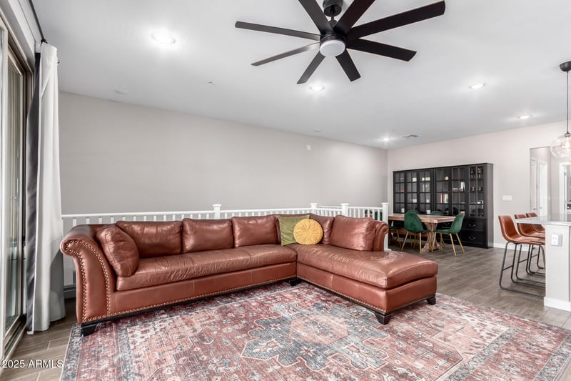 155 Lakeview Blvd #260, Chandler, AZ 85225