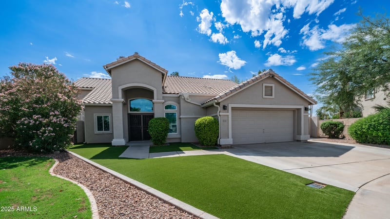 155 Palomino Dr, Tempe, AZ 85284