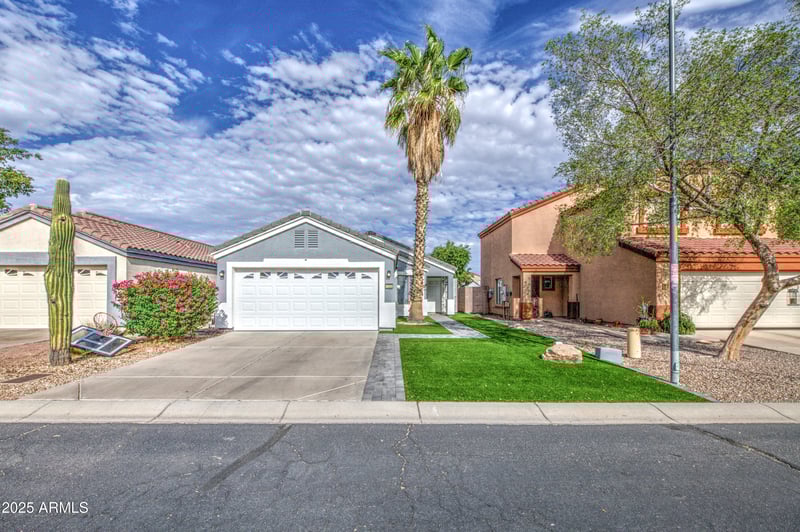 155 Parkwood St, Mesa, AZ 85208