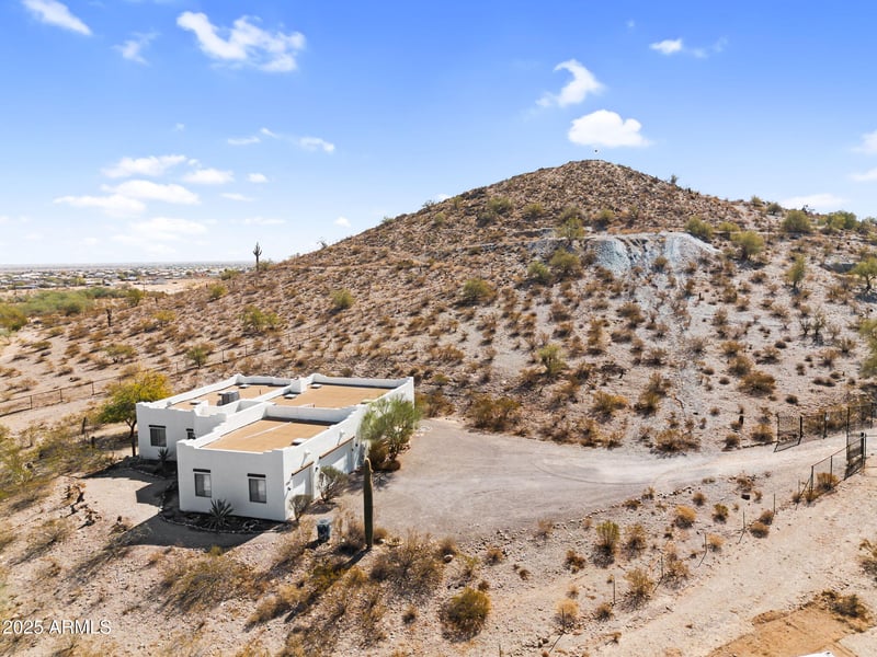 1550 Adobe Dam Dr, San Tan Valley, AZ 85144
